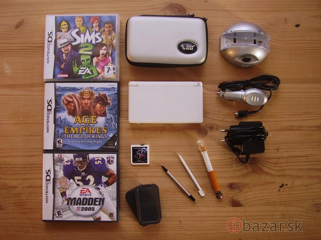predam-nintendo-ds-lite-3hry-flash-karta-3990888[1].jpg